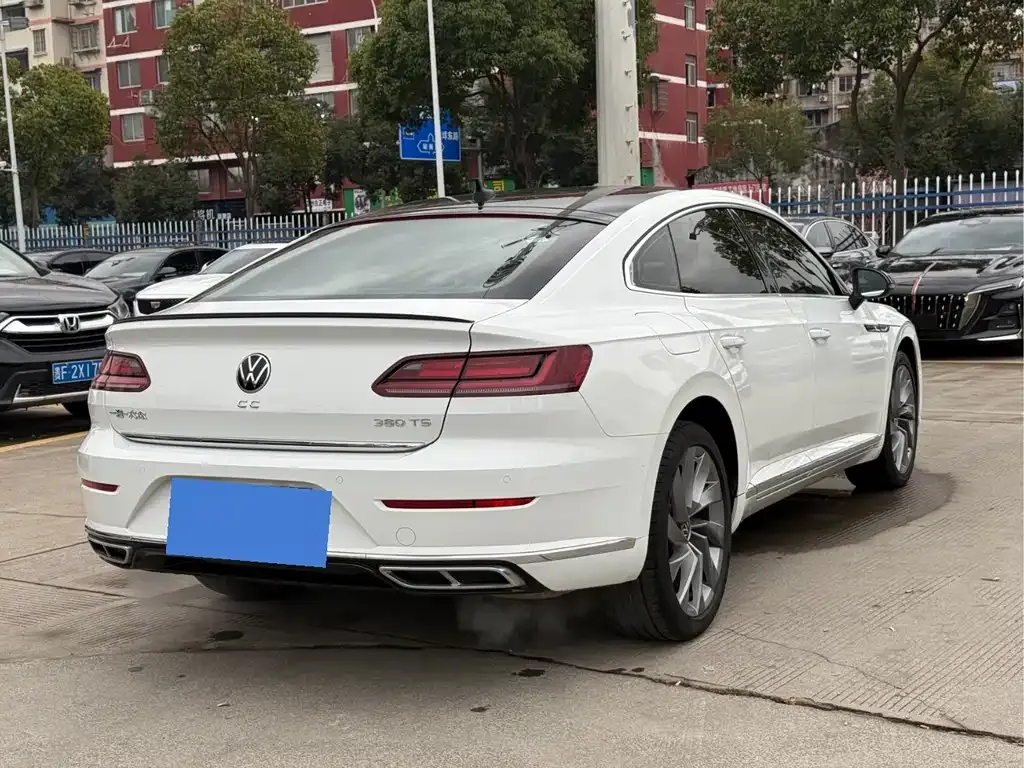 Volkswagen CC — фото 9