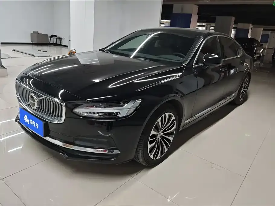 Volvo S90 — фото 1