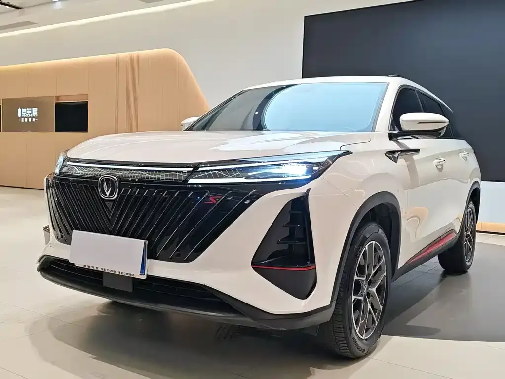 Changan CS75PLUS — фото 1