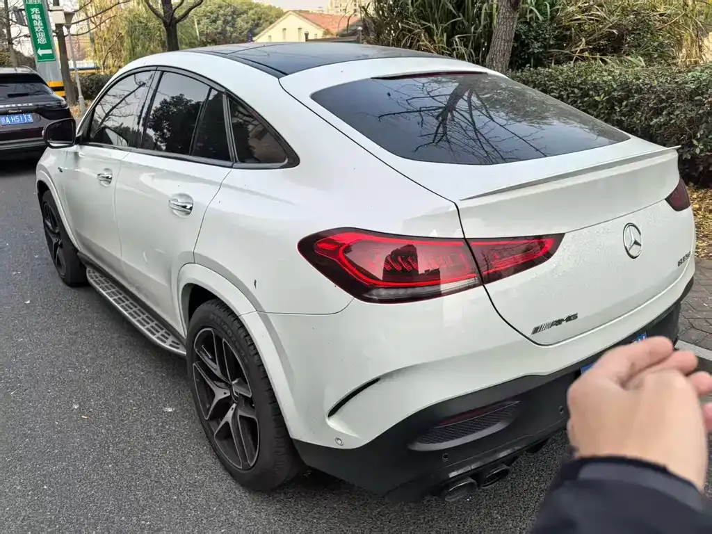 Mercedes-Benz GLE Coupe AMG — фото 9