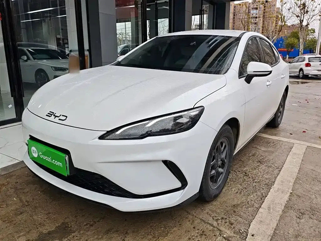 BYD Seal 05 DM-i — фото 1