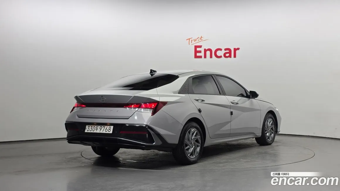 Hyundai AVANTE — фото 2