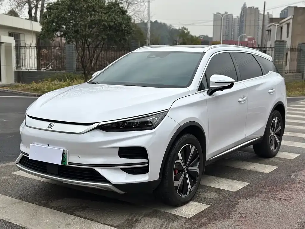 BYD Tang New Energy — фото 1