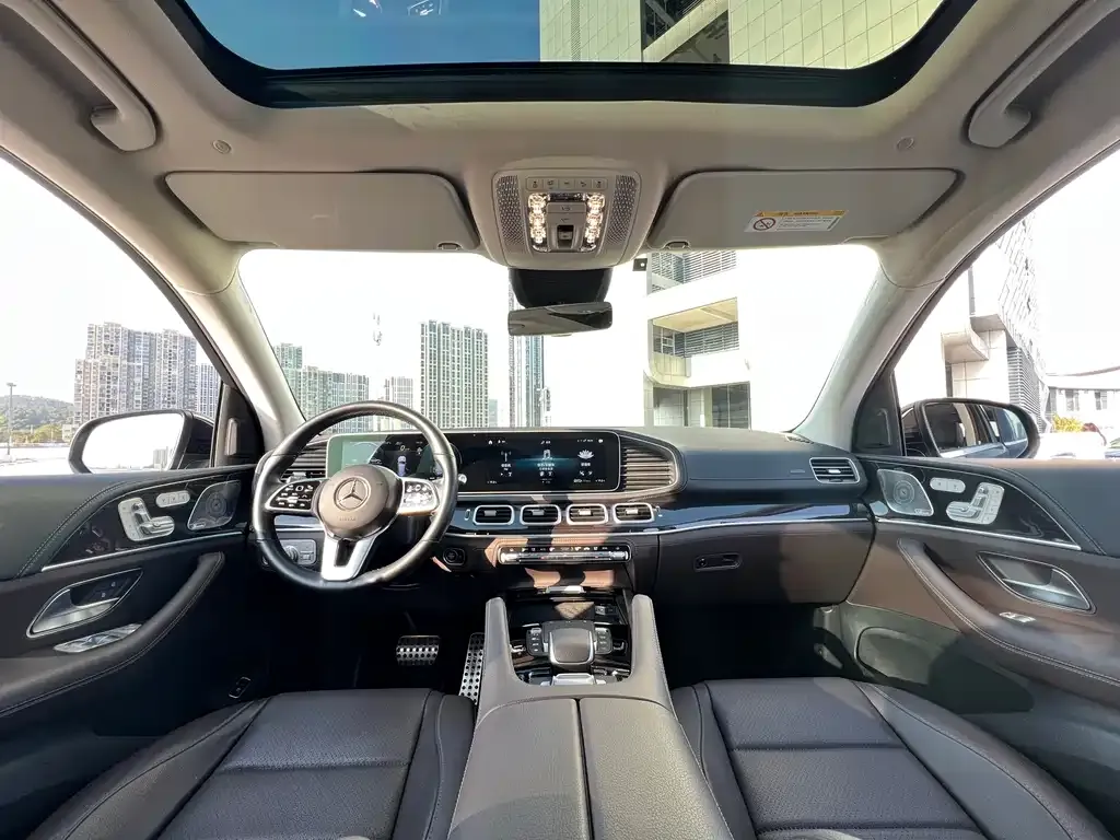 Mercedes-Benz GLS — фото 10