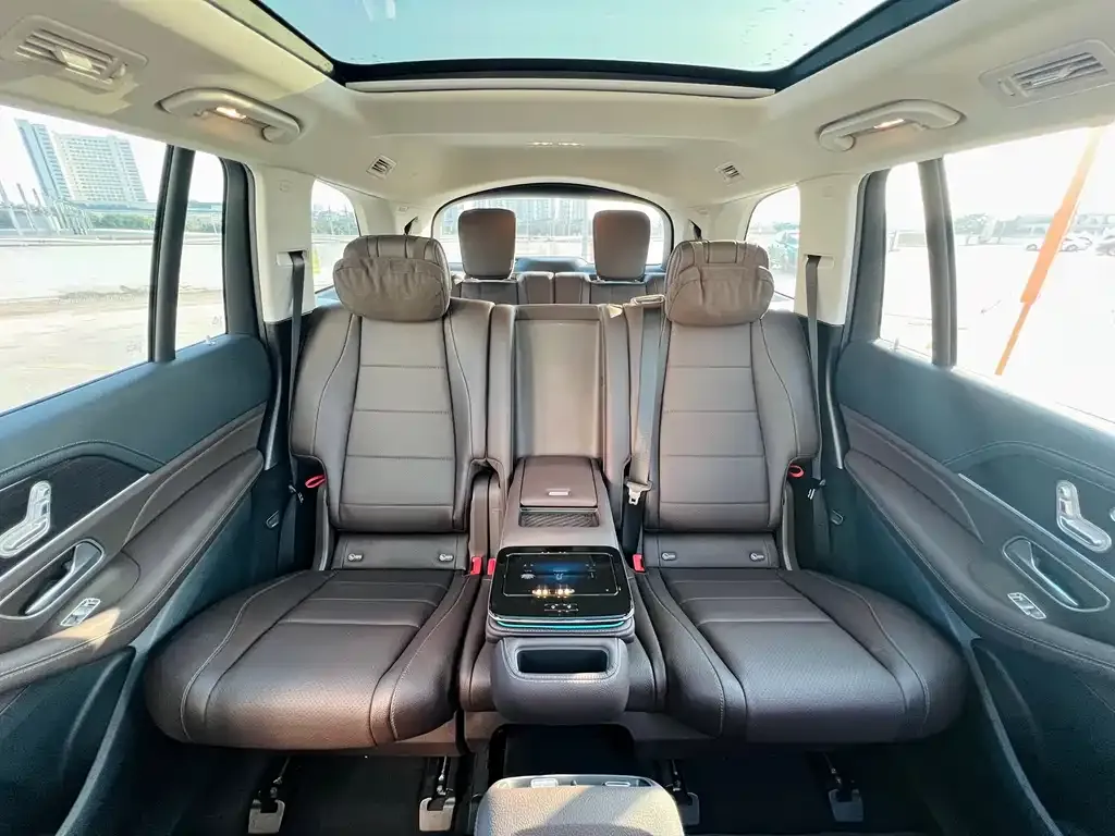 Mercedes-Benz GLS — фото 9