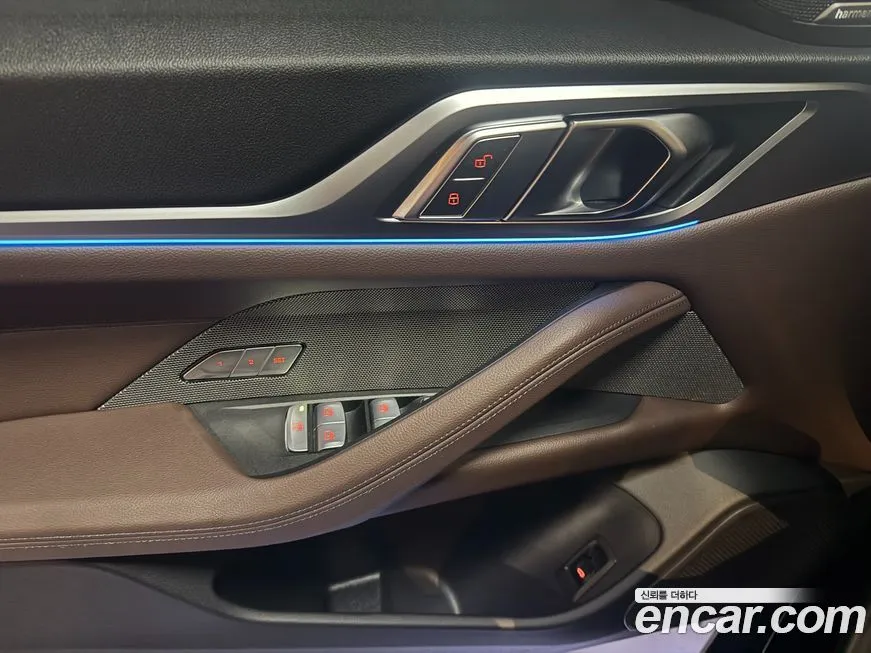 BMW i4 — фото 8