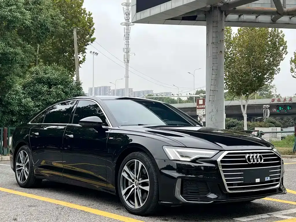 Audi A6L — фото 10