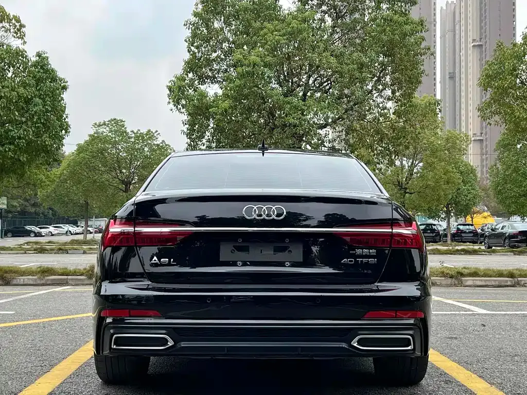 Audi A6L — фото 9