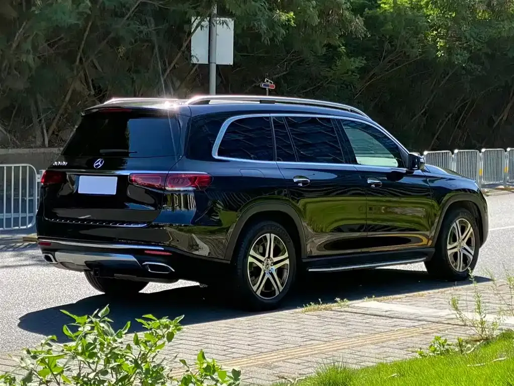Mercedes-Benz GLS — фото 6