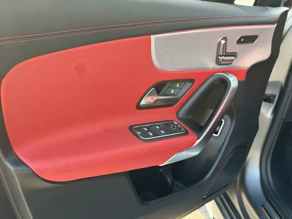 Mercedes-Benz A-Class AMG — фото 5