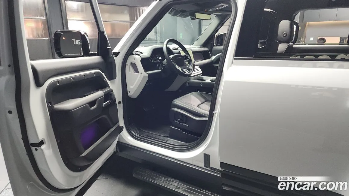 Land Rover Defender — фото 9