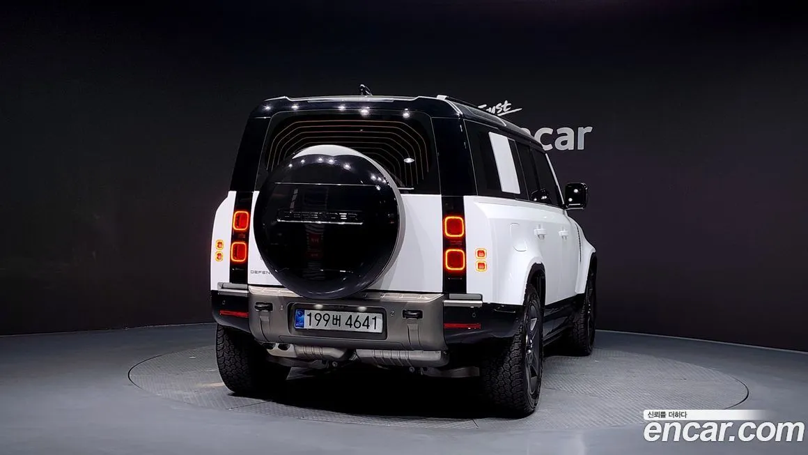 Land Rover Defender — фото 2