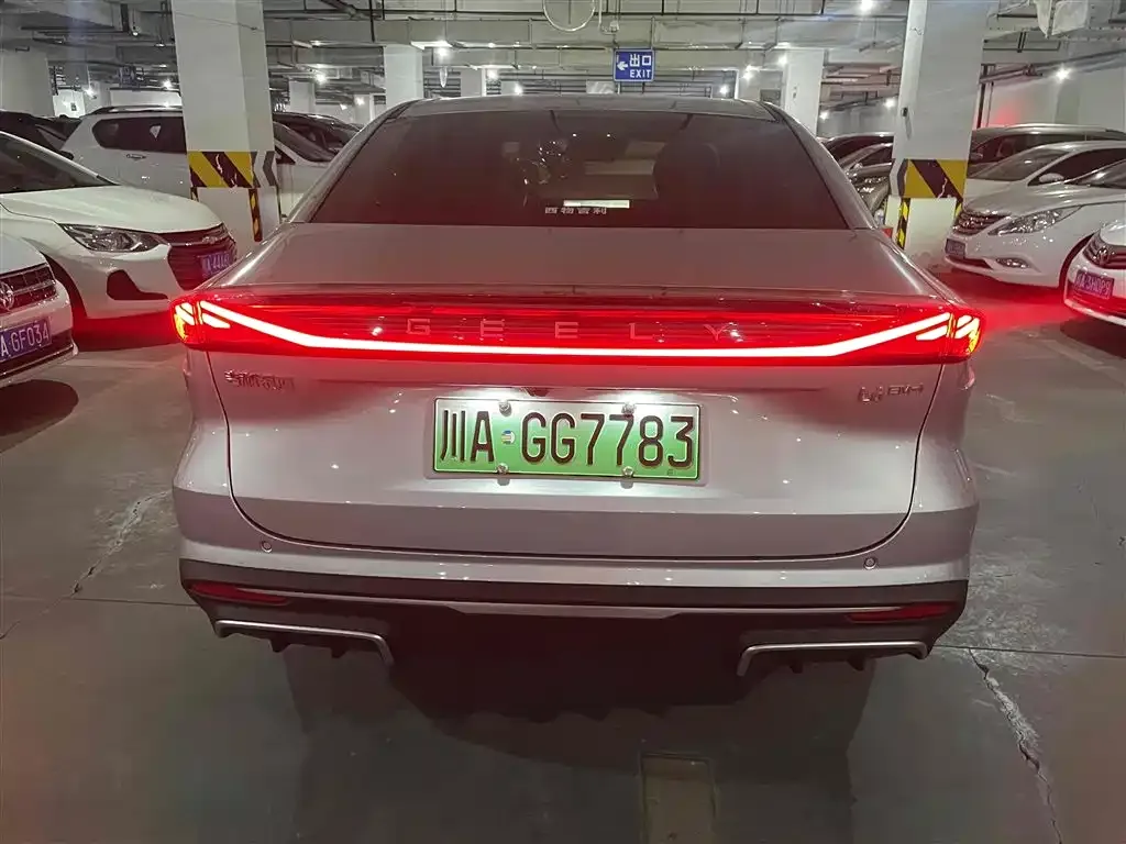Geely Galaxy L6 — фото 2