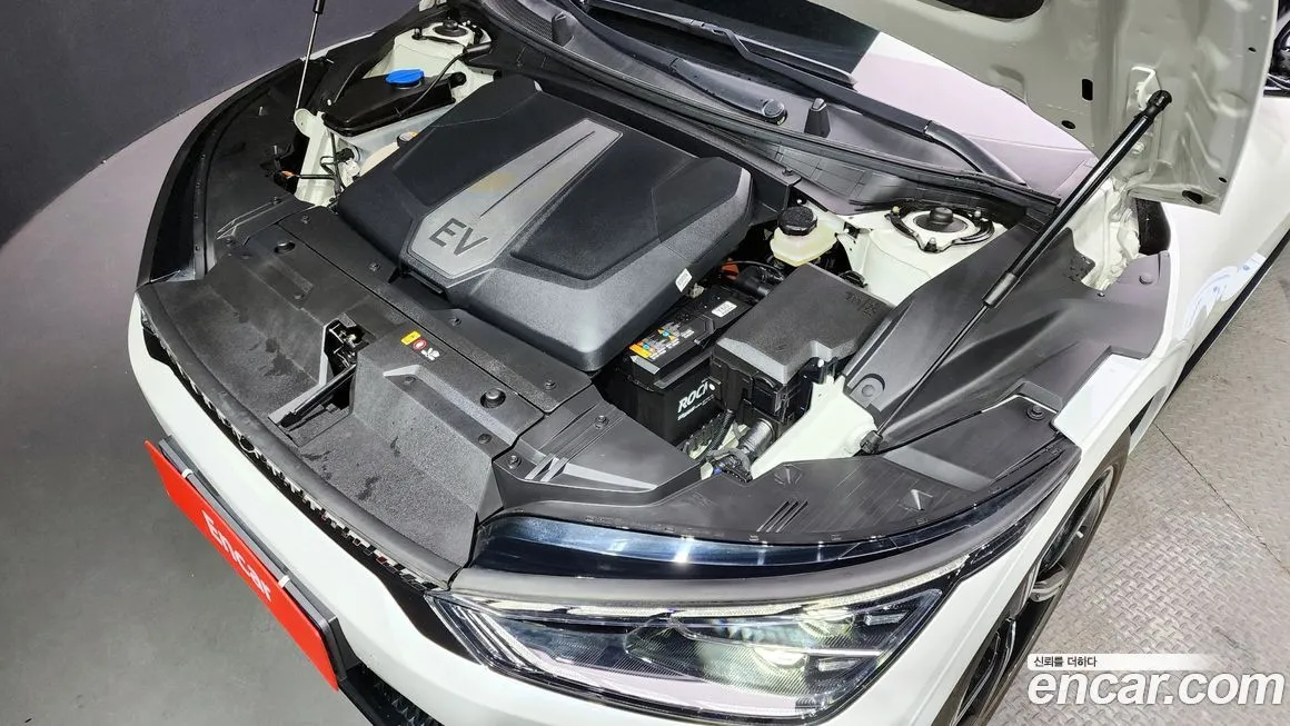 Kia EV6 — фото 9