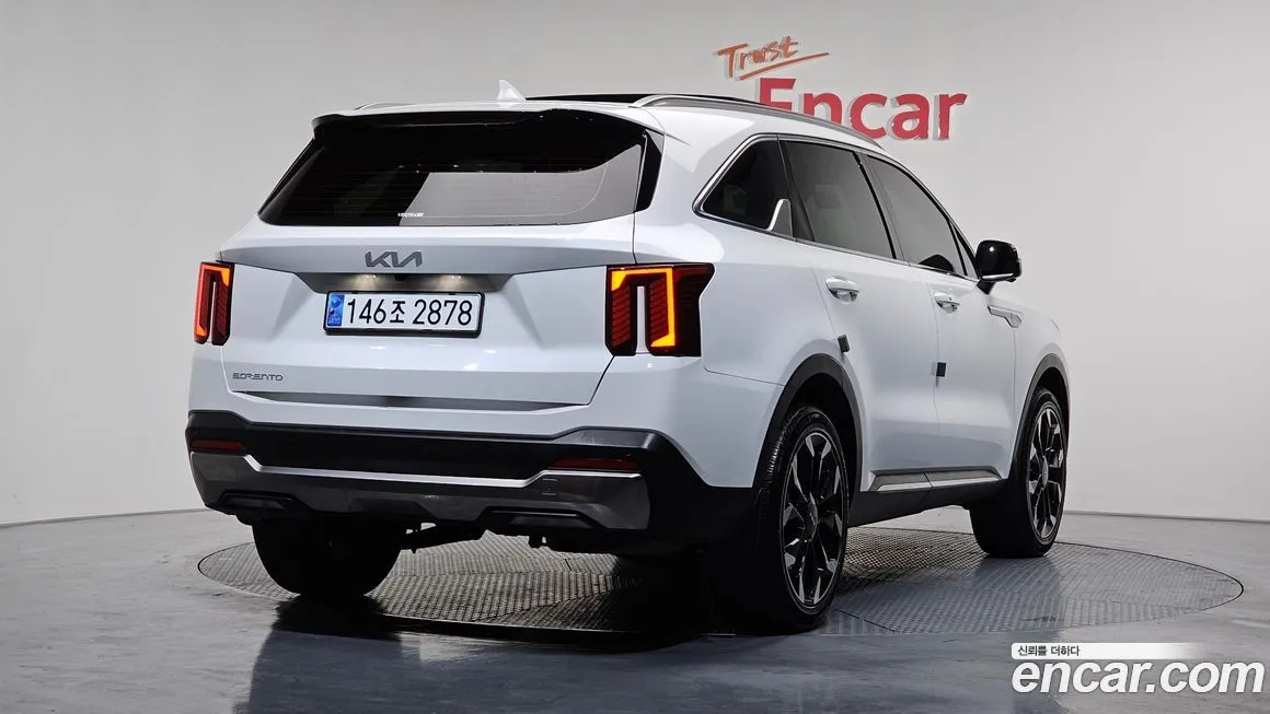 Kia Sorento — фото 9