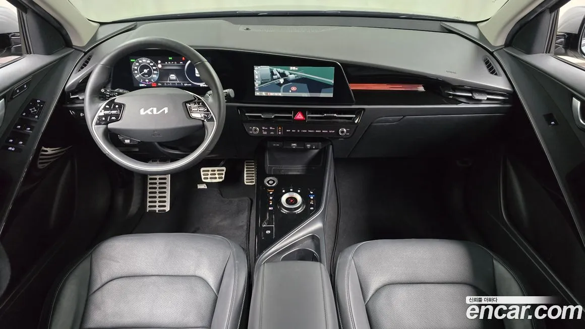Kia Niro — фото 8