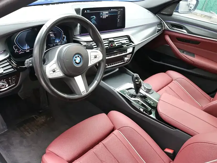 BMW 5 Series New Energy — фото 6
