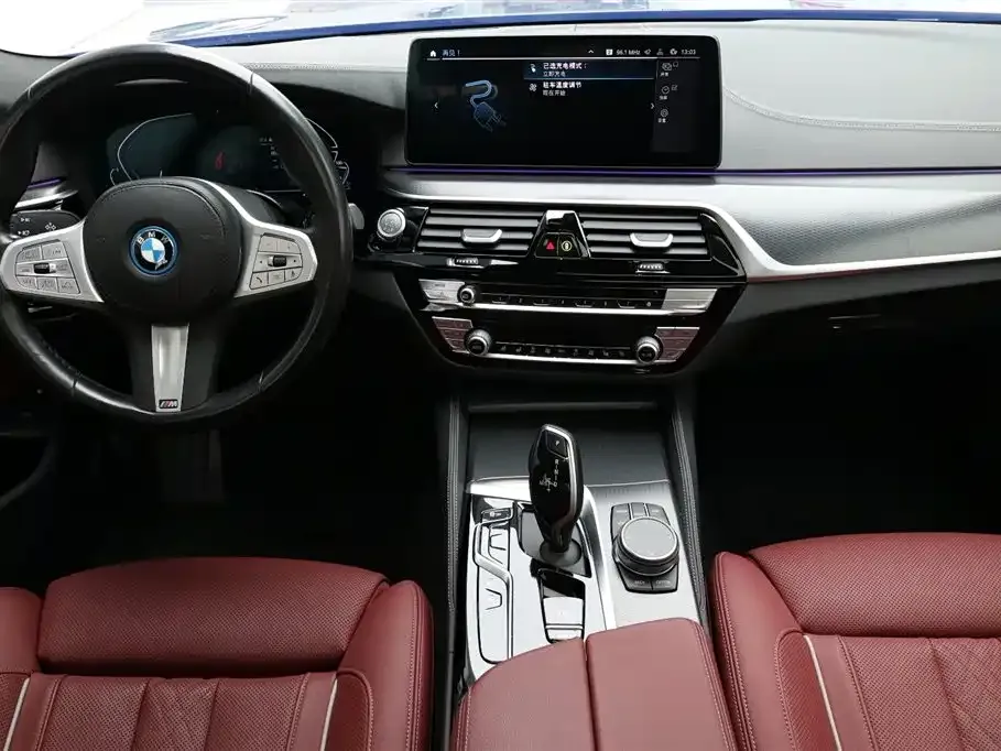 BMW 5 Series New Energy — фото 7