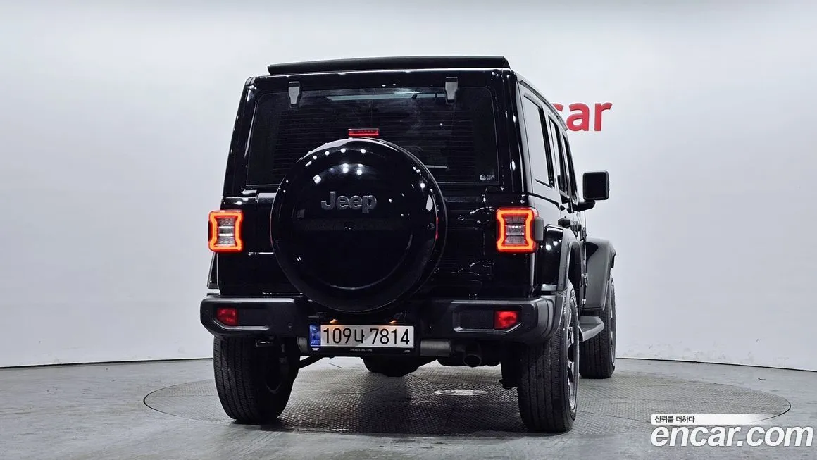Jeep Wrangler — фото 4