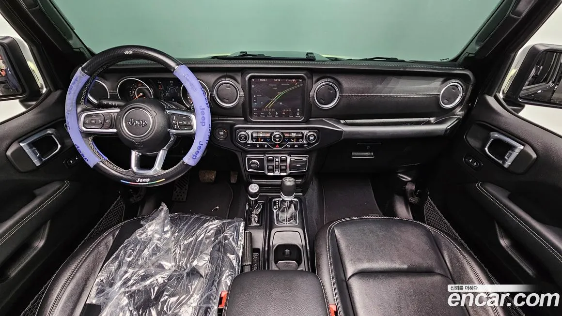 Jeep Wrangler — фото 9