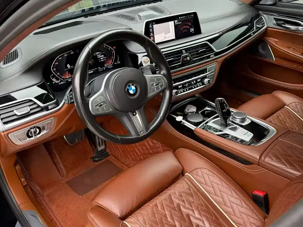 BMW 7 Series — фото 3