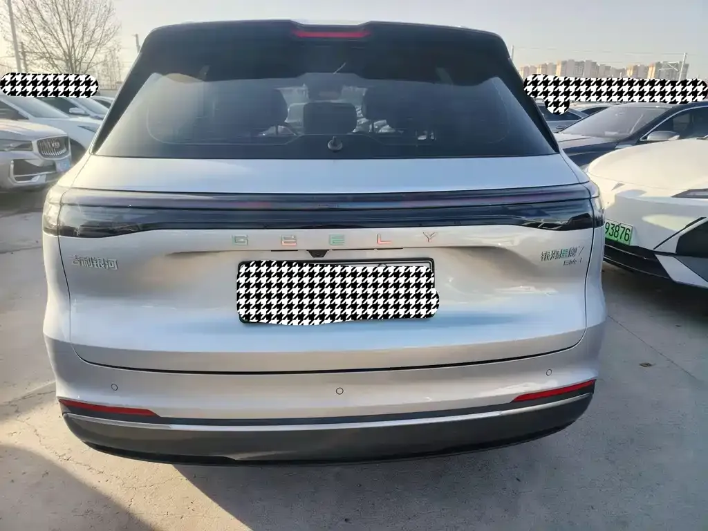 Geely 银河星舰7 — фото 10