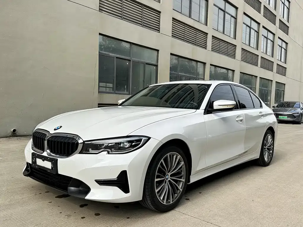 BMW 3 Series — фото 1