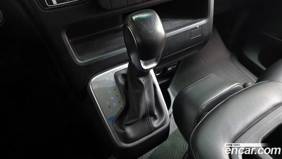 Hyundai Staria — фото 4