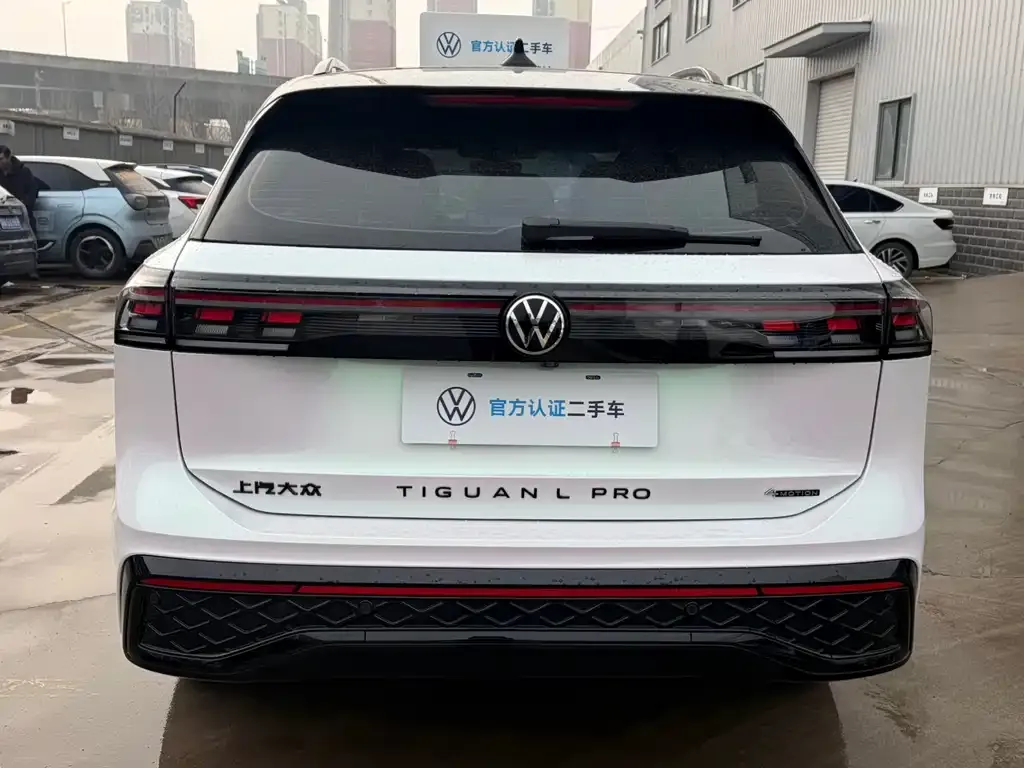 Volkswagen Tiguan L — фото 4