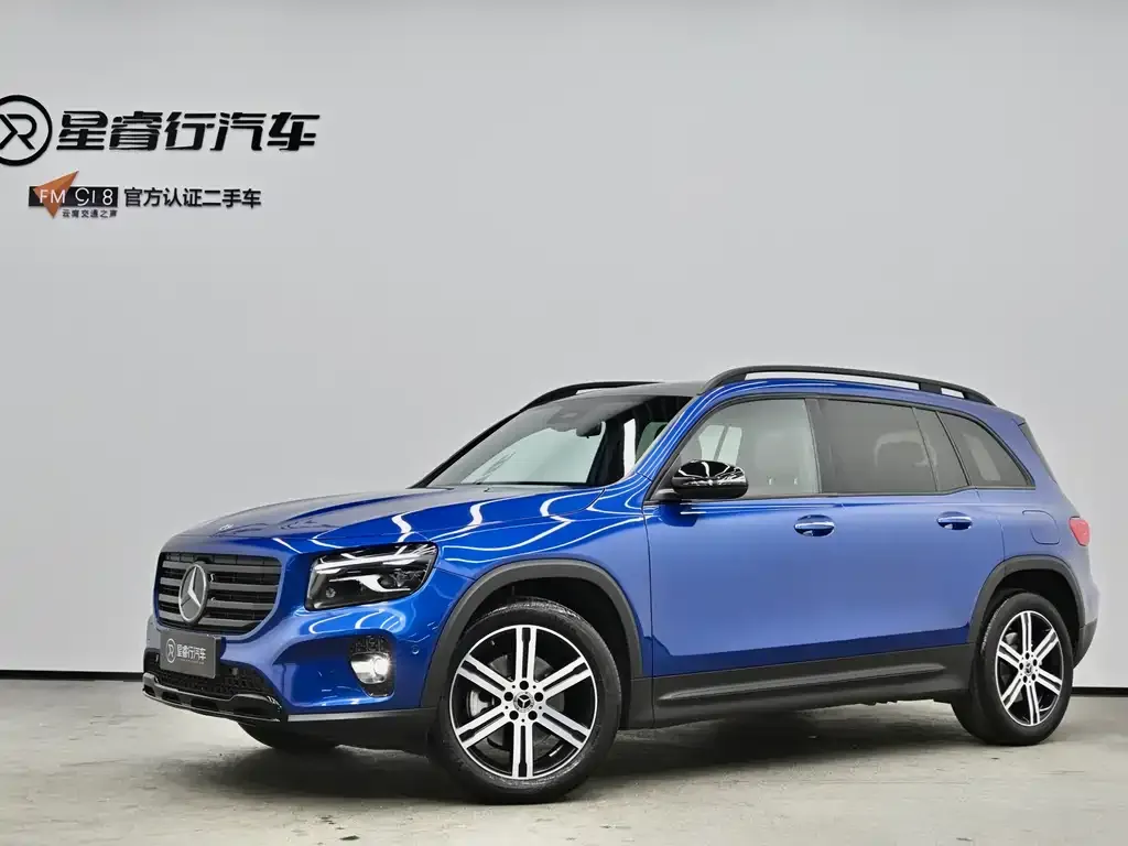 Mercedes-Benz GLB — фото 1