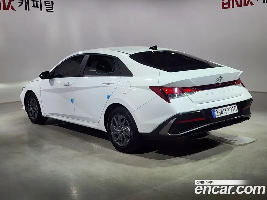 Hyundai AVANTE — фото 7
