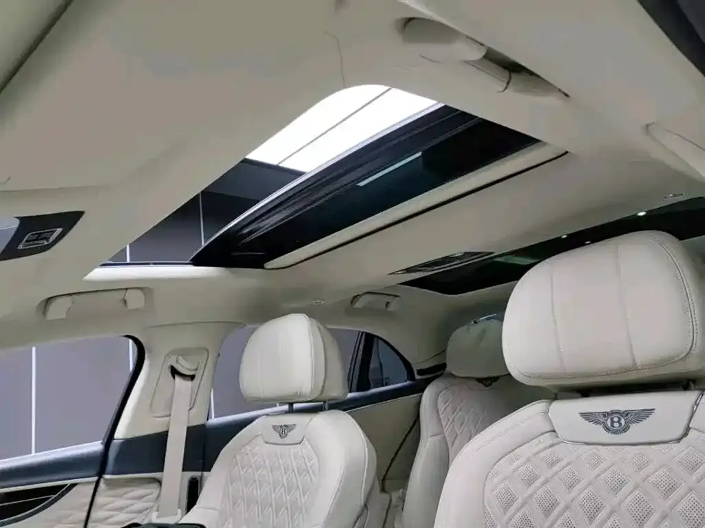 Bentley Flying Spur — фото 2