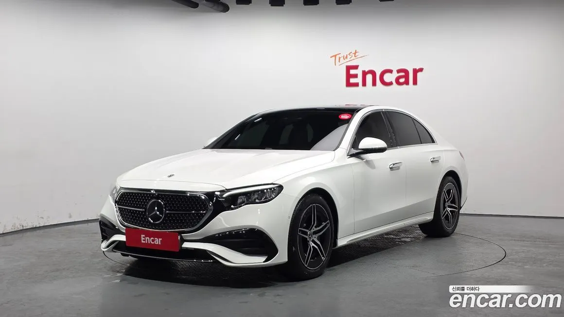 Mercedes-Benz E-Class — фото 1