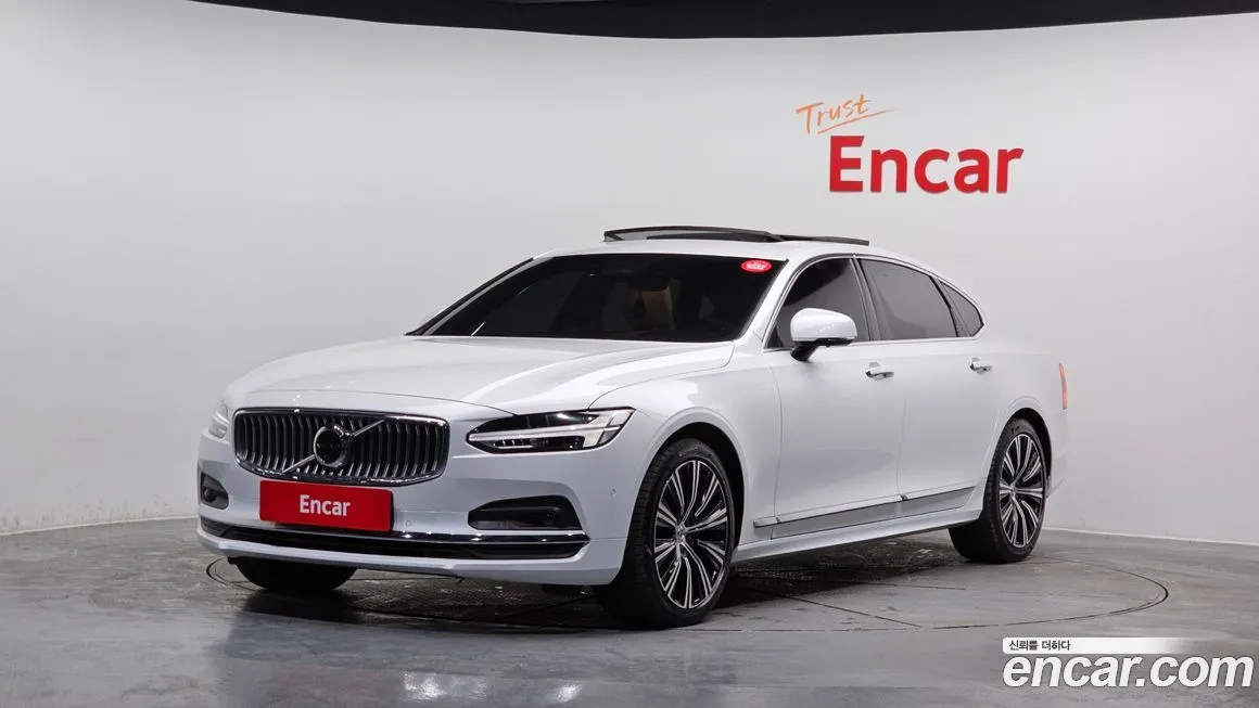Volvo S90 — фото 1