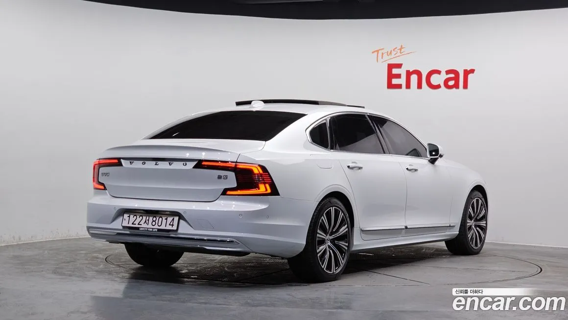 Volvo S90 — фото 6