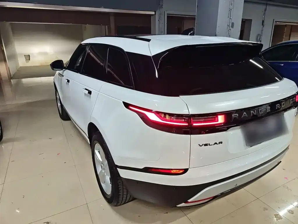 Land Rover Velar — фото 10
