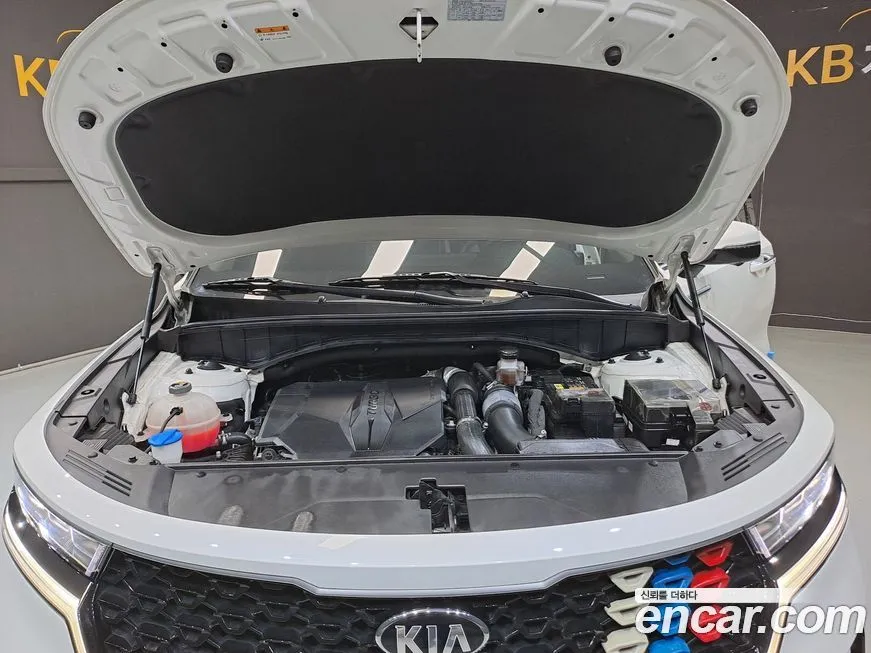 Kia Sorento — фото 6