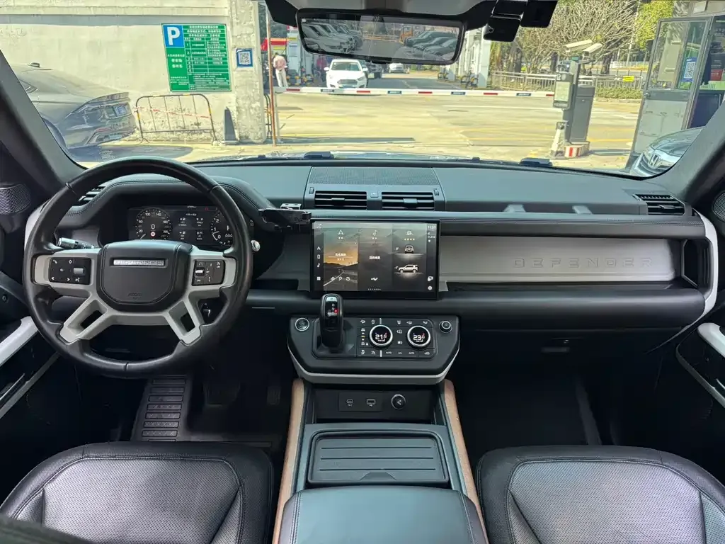 Land Rover Defender — фото 9