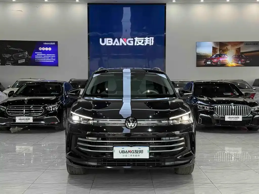 Volkswagen Tiguan L — фото 3
