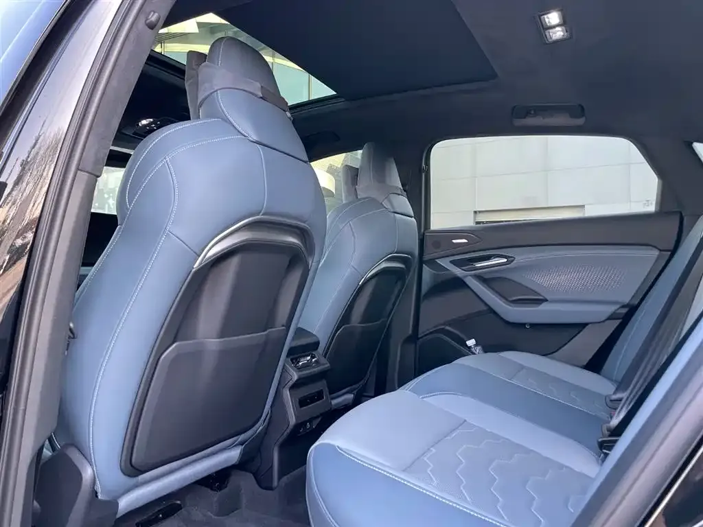 Audi Q6L Sportback e-tron — фото 6