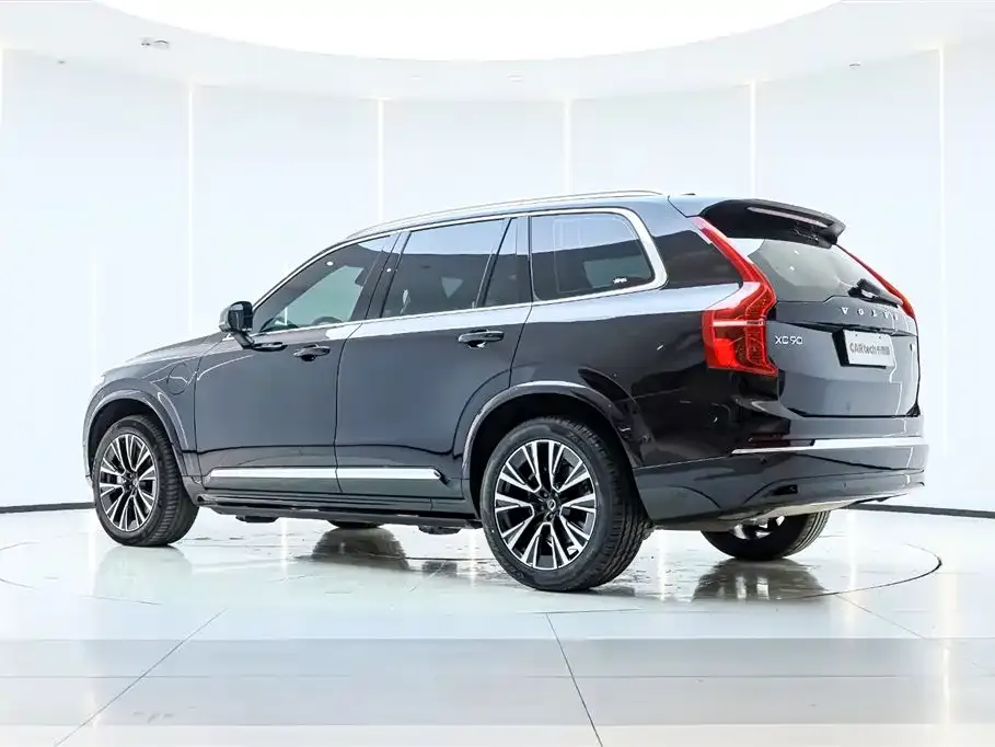 Volvo XC90 PHEV — фото 5