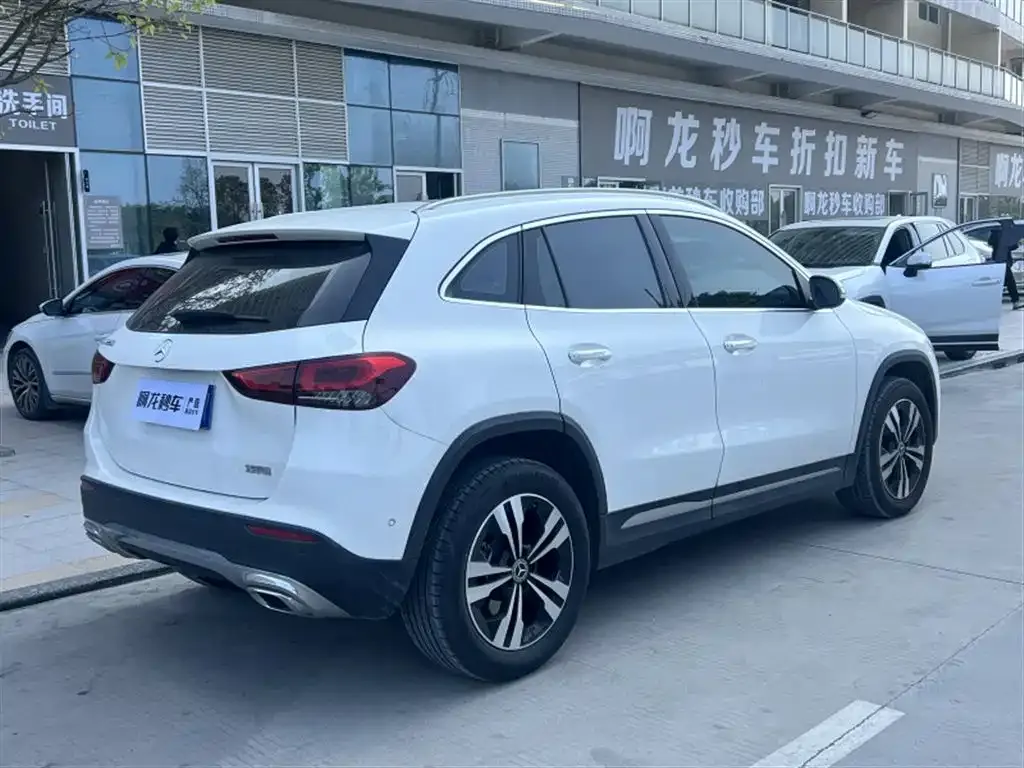 Mercedes-Benz GLA — фото 7