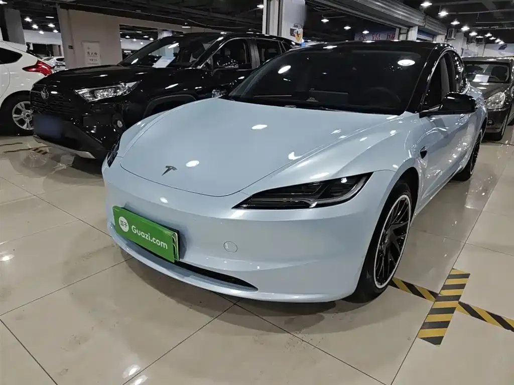 Tesla Model 3 — фото 6