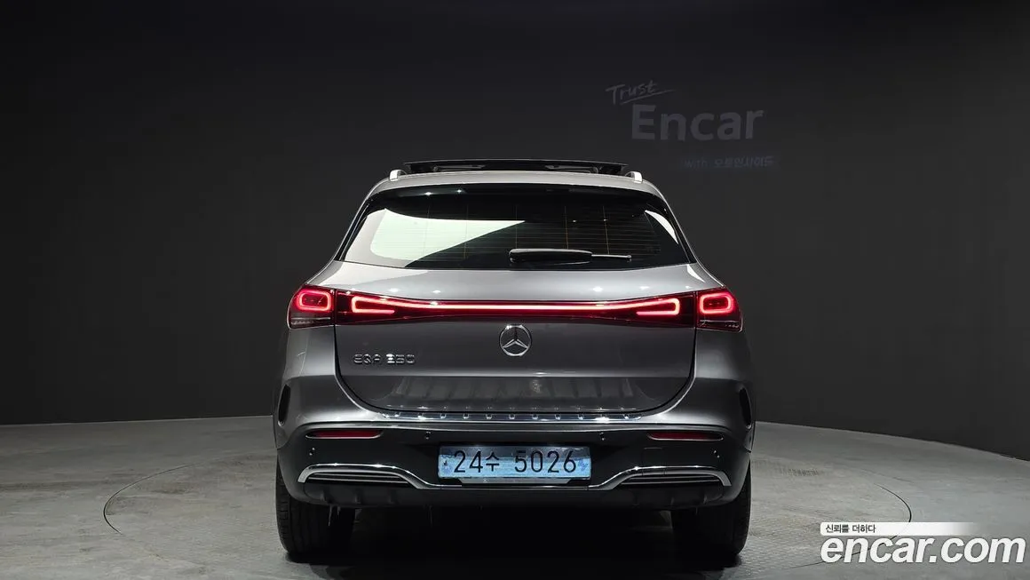 Mercedes-Benz EQA — фото 4