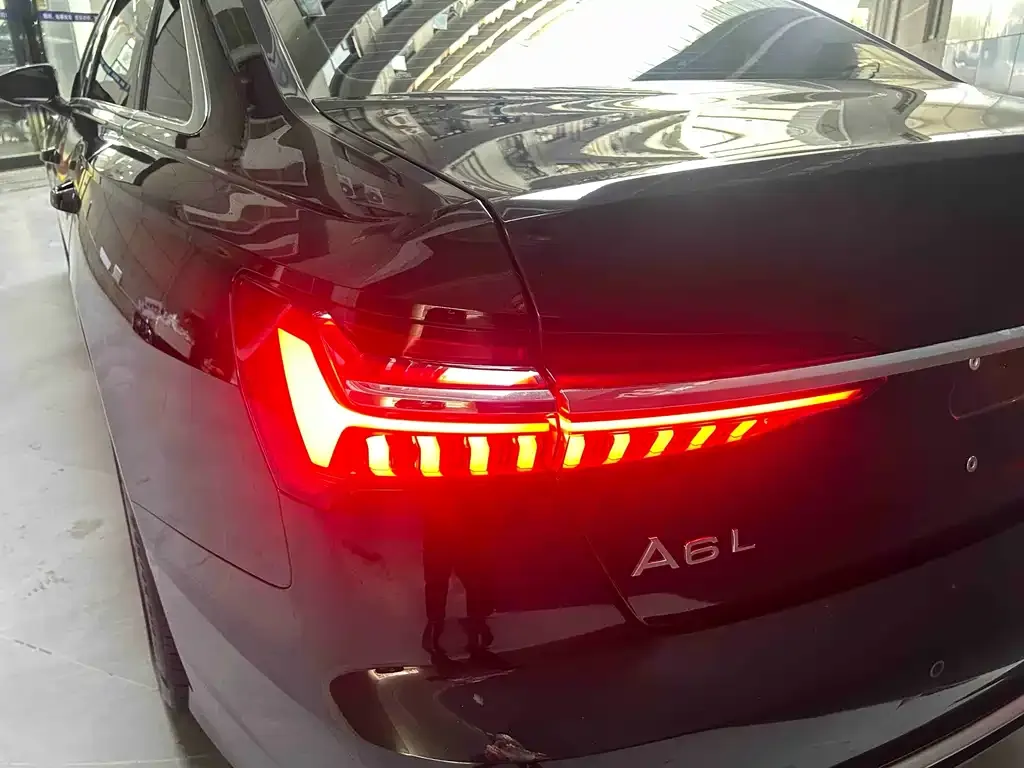 Audi A6L — фото 3