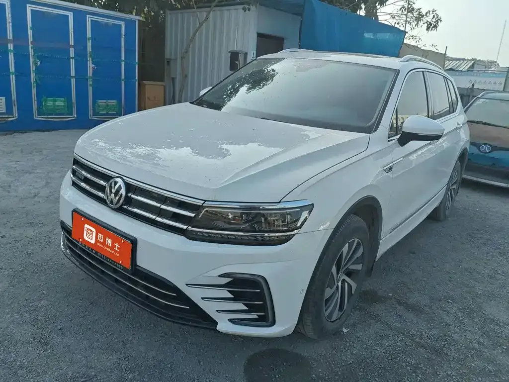 Volkswagen Tiguan L New Energy — фото 1