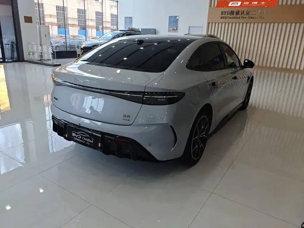 BYD Seal — фото 9