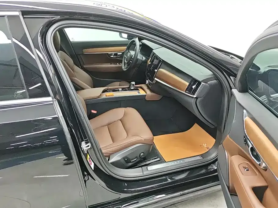 Volvo S90 — фото 4
