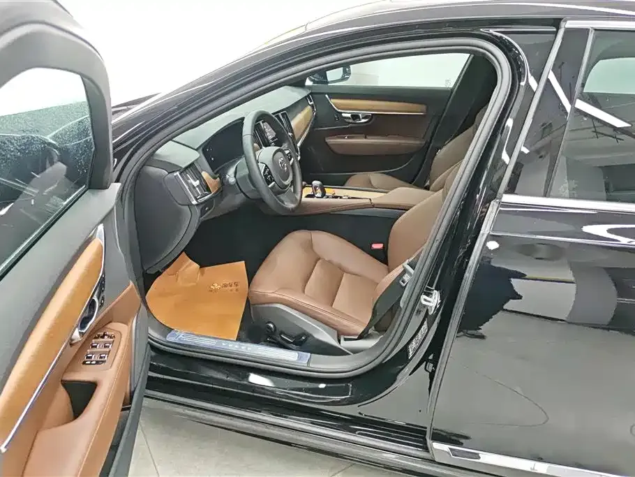 Volvo S90 — фото 8