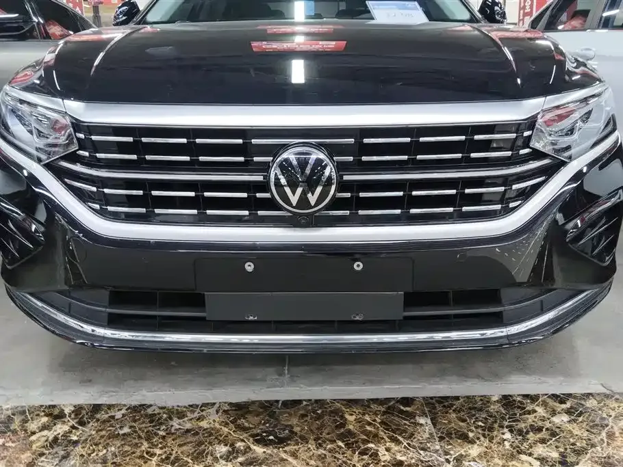 Volkswagen Passat — фото 8